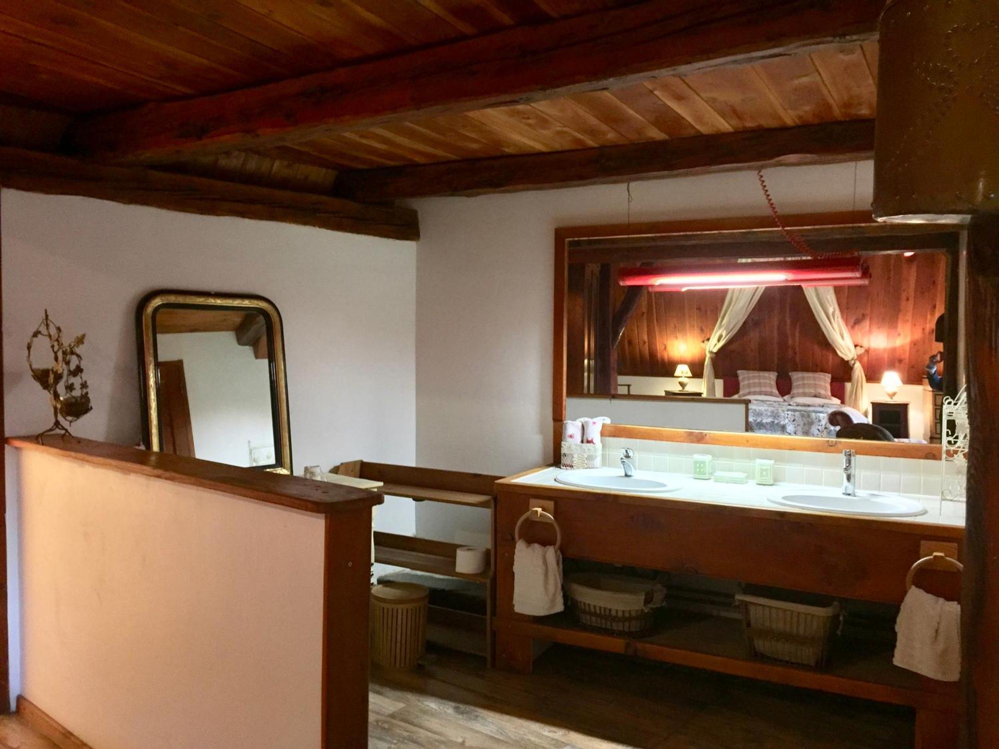 Les Means Bed & Breakfast Meolans-Revel Dış mekan fotoğraf