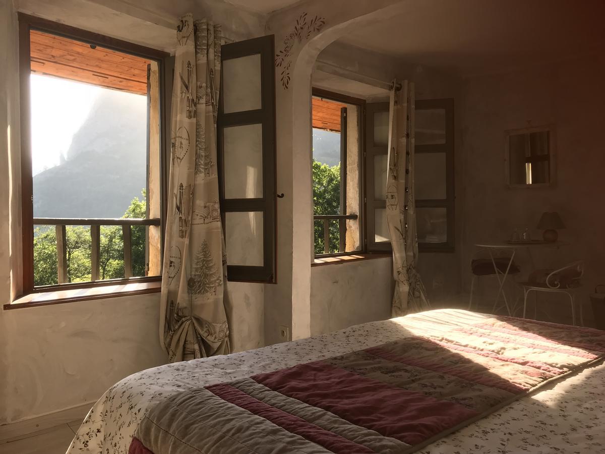 Les Means Bed & Breakfast Meolans-Revel Dış mekan fotoğraf