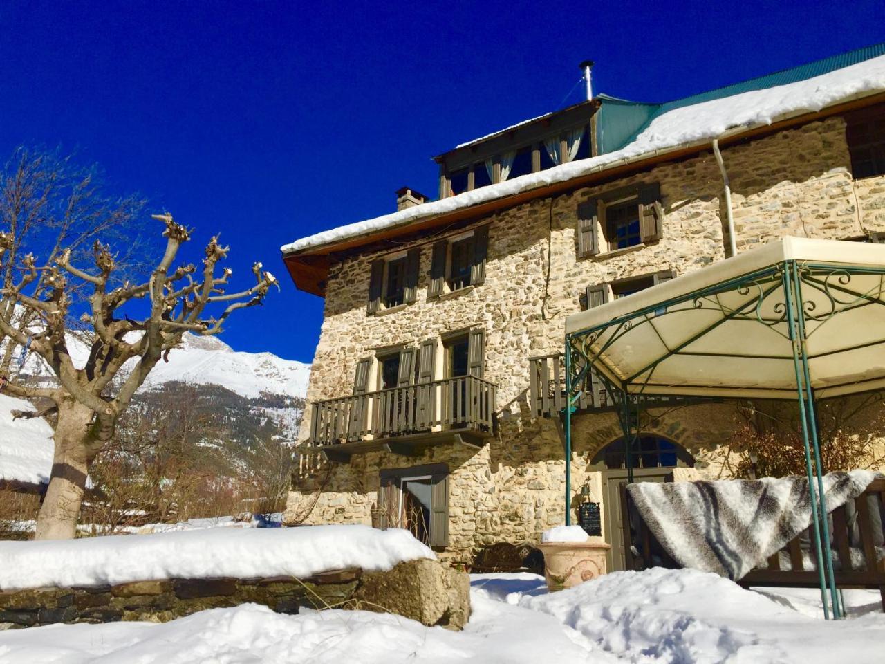 Les Means Bed & Breakfast Meolans-Revel Dış mekan fotoğraf