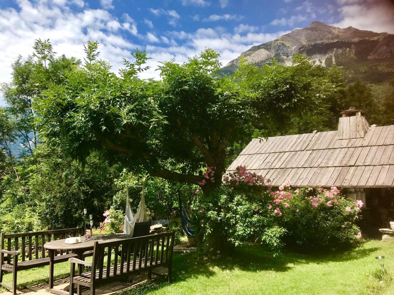 Les Means Bed & Breakfast Meolans-Revel Dış mekan fotoğraf