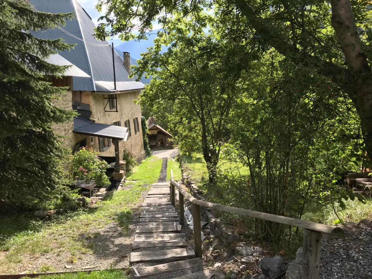Les Means Bed & Breakfast Meolans-Revel Dış mekan fotoğraf